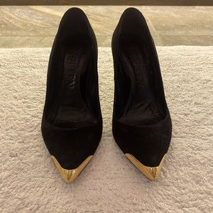Designer Black Pumps size 35, great condition